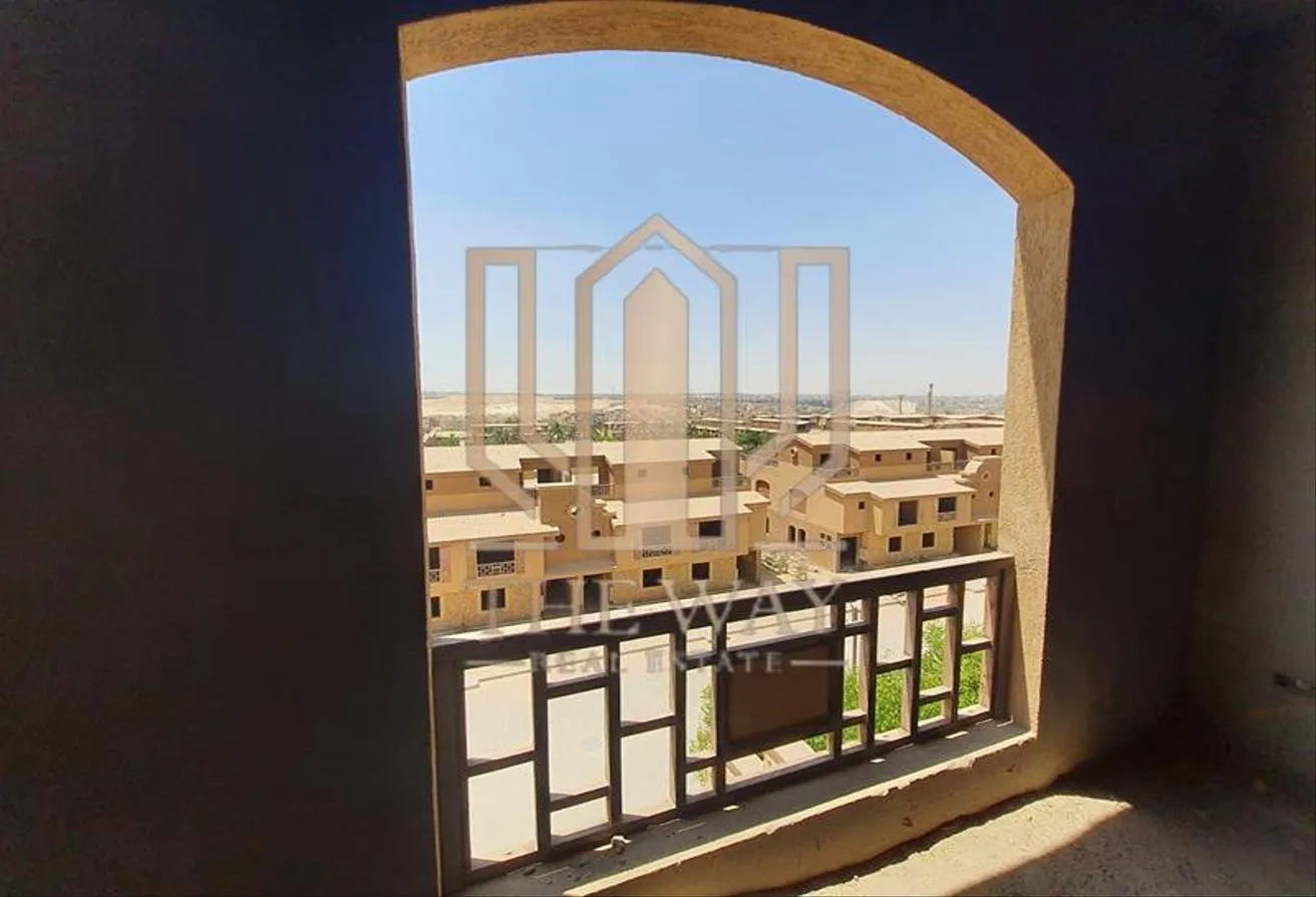 Sale in Pyramids Walk: twinhouse open view semi finished