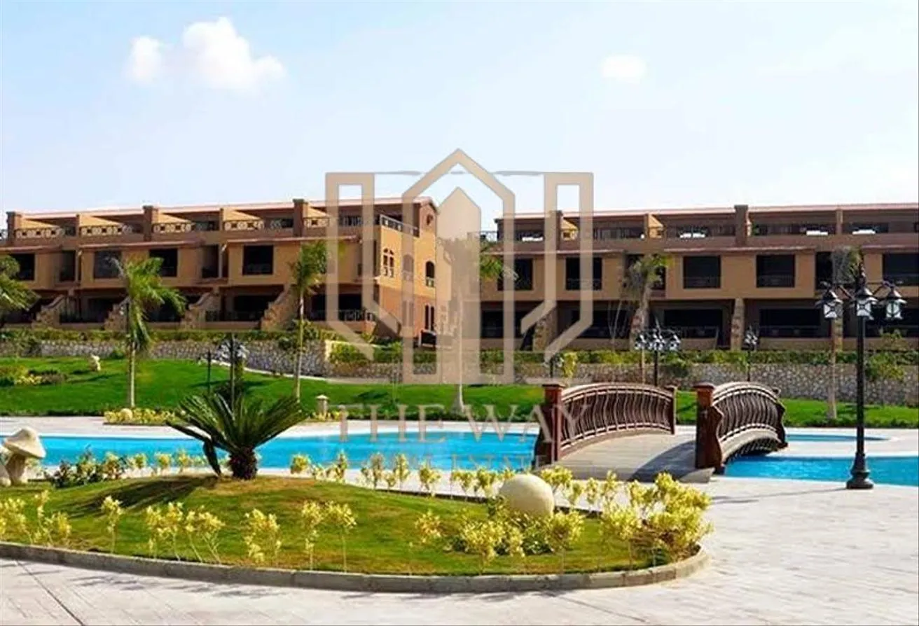 Sale in Pyramids Walk: townhouse corner view pool direct less then market