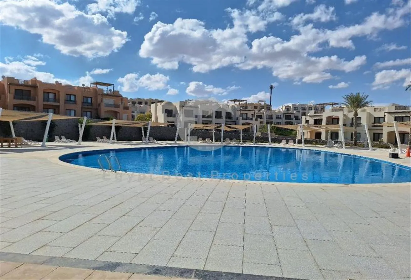 Sale in Kamaran: Unit For Sale Fully Finished Sea View Over 7 Years