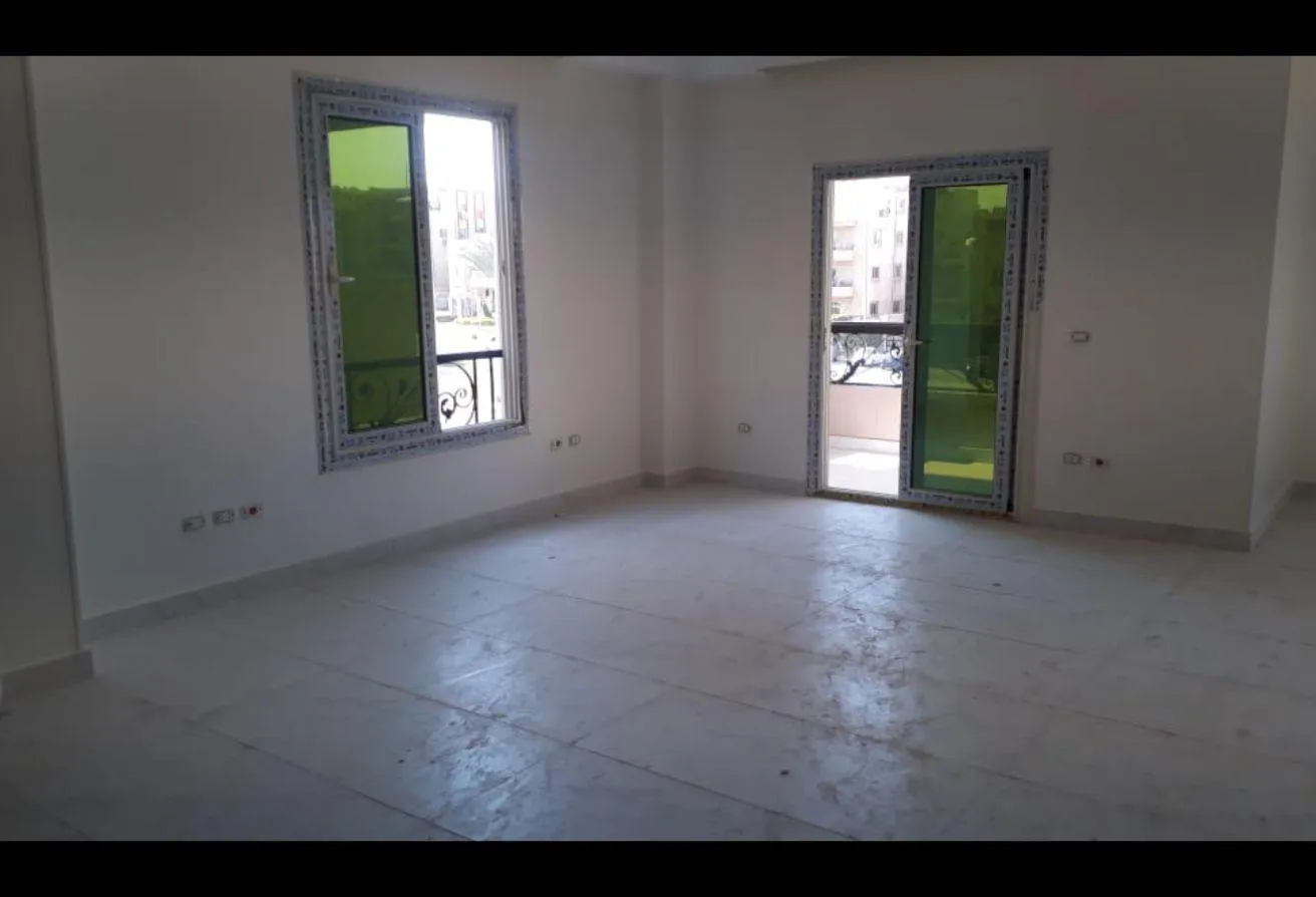 Rent in El Banafseg 10: Apartment for rent in a prime location in Banfsaj