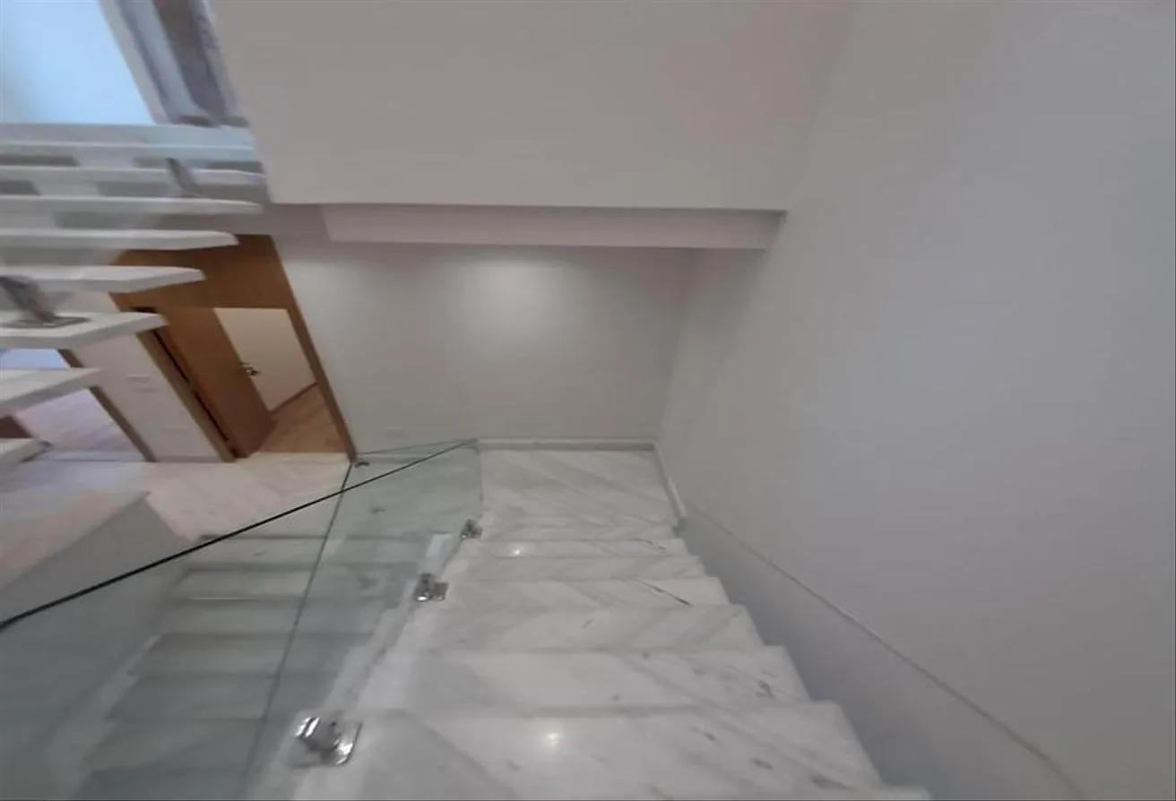 Gallery Image 19