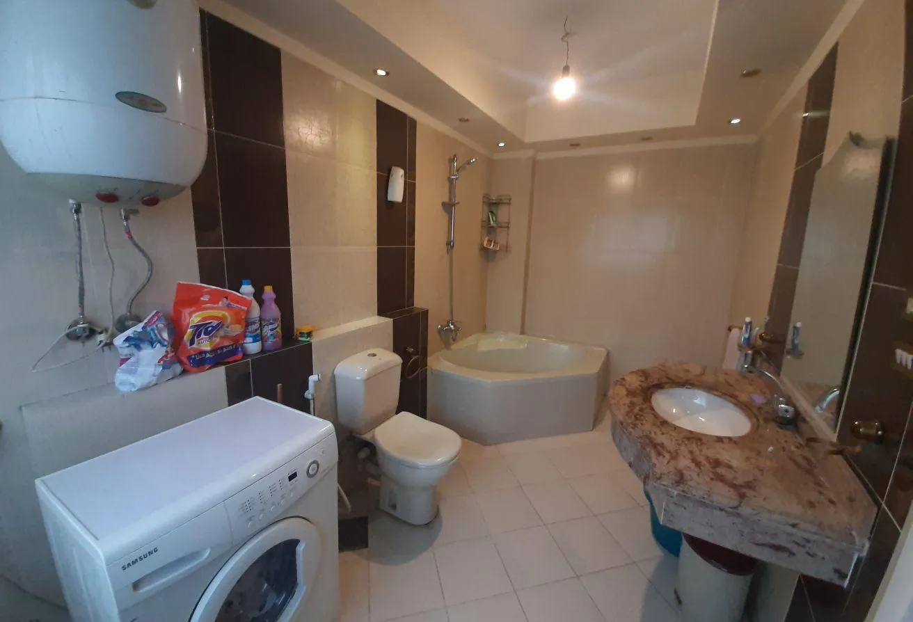 Rent in Al Motamayez District: شقة مفروشة بالحى المتميز بالقرب من مول العرب