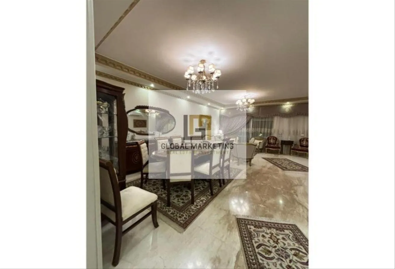 Rent in Dyar Park: Town Middle for rent in Dyar Park, kitchen &amp; AC