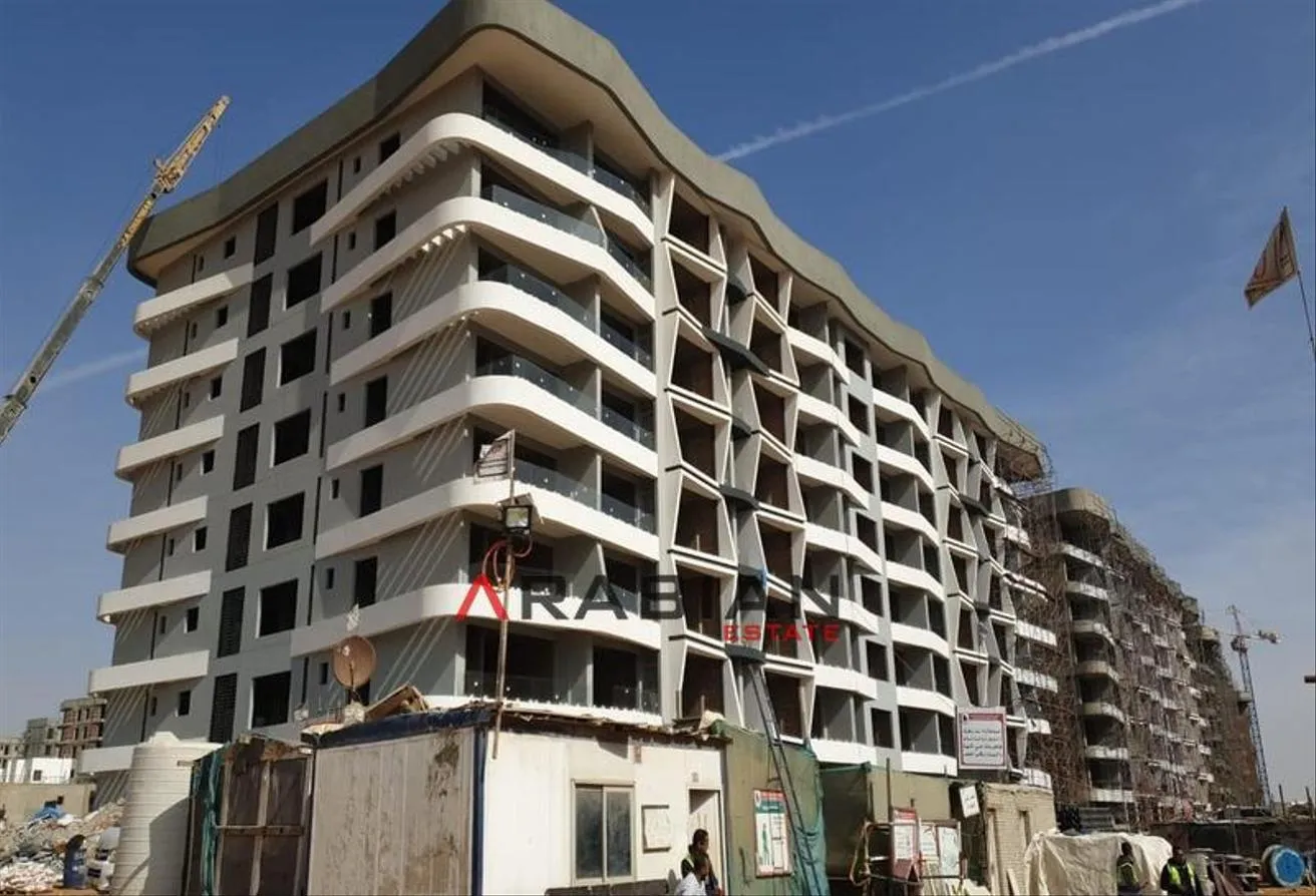 Sale in Midtown Condo: 250m apt with 10% dp inst 10y