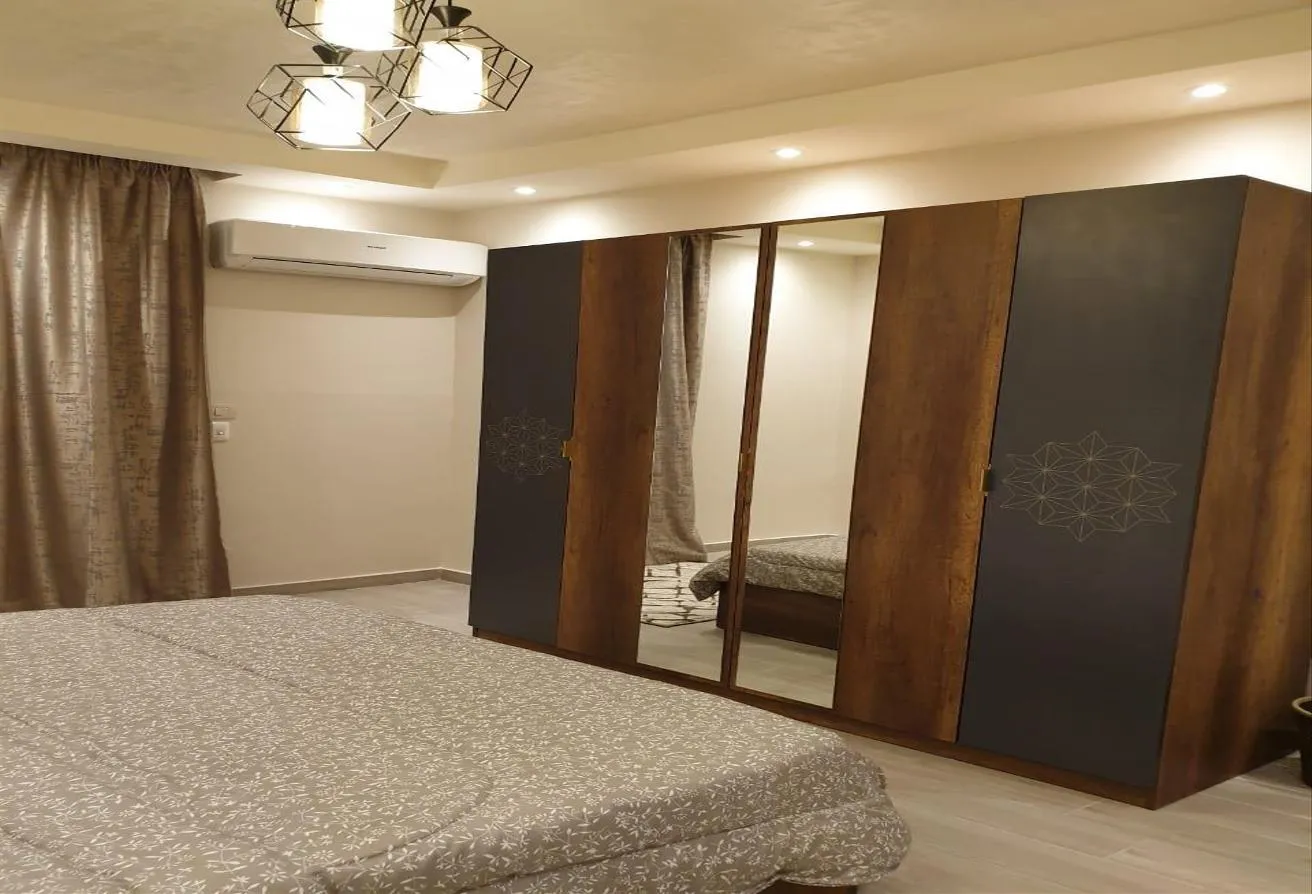 Rent in Rehab City First Phase: فرصة حقيقة للسكن الفندقي بسعر مناسب