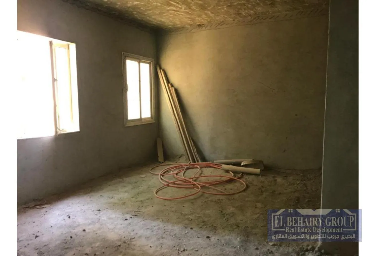 Sale in Makany: شقة للبيع في التجمع الثالث كمبوند مكاني قطامية