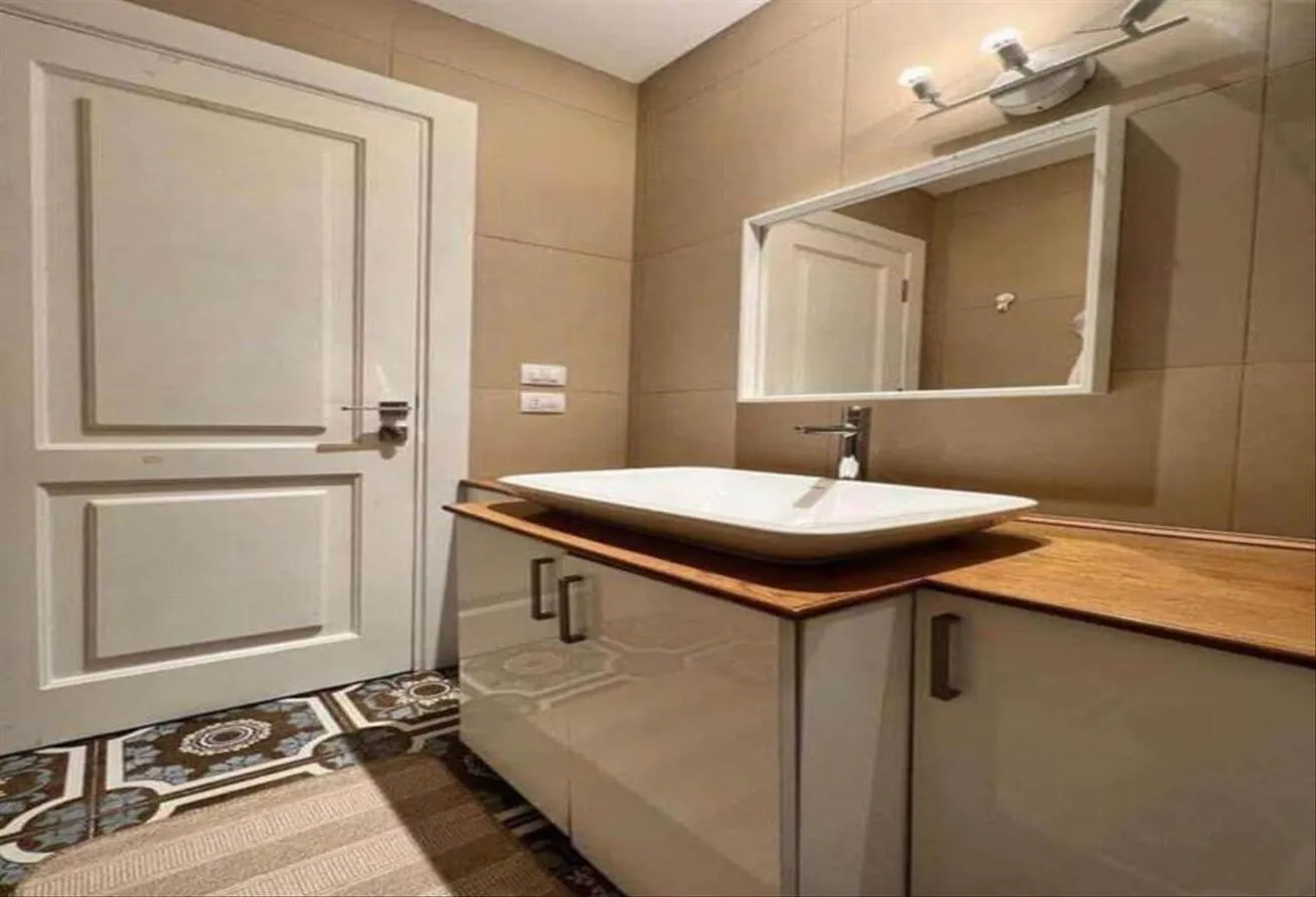 Gallery Image 9