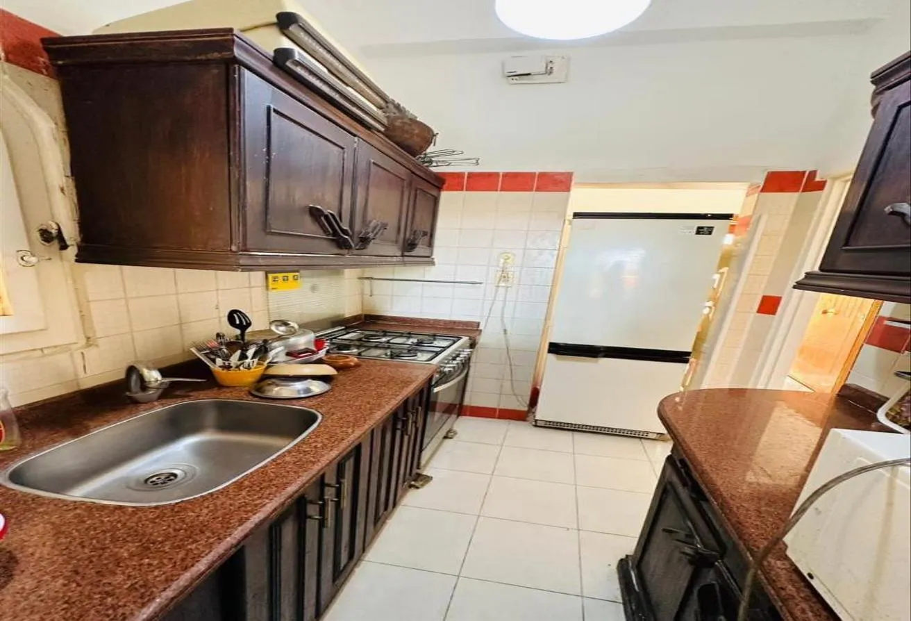 Sale in Marina 2: استوديو للبيع بمارينا 2 أول صف بحيره رمليه