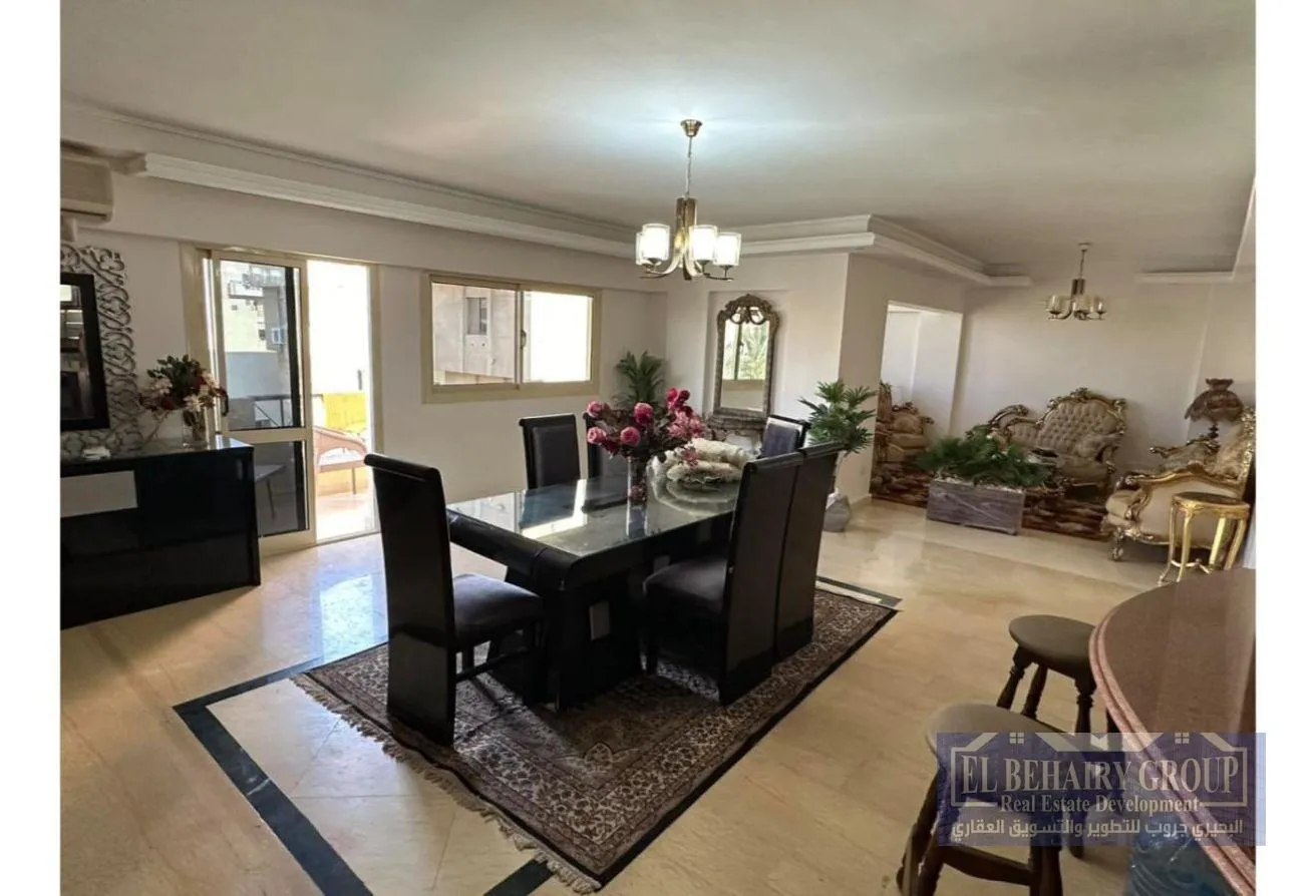 Rent in Arabeya: Apartment in Al Tagamoa, Arabiya Compound