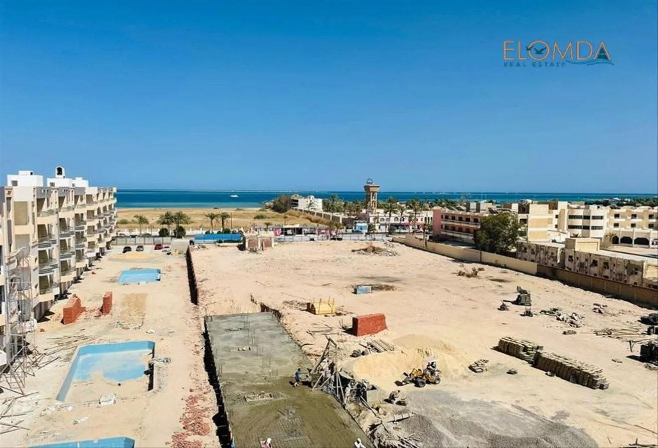 Sale in The Grand Resort: Apartment In Grand Rock, 95 m², Pool View