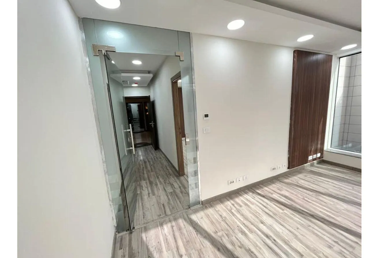 Gallery Image 6