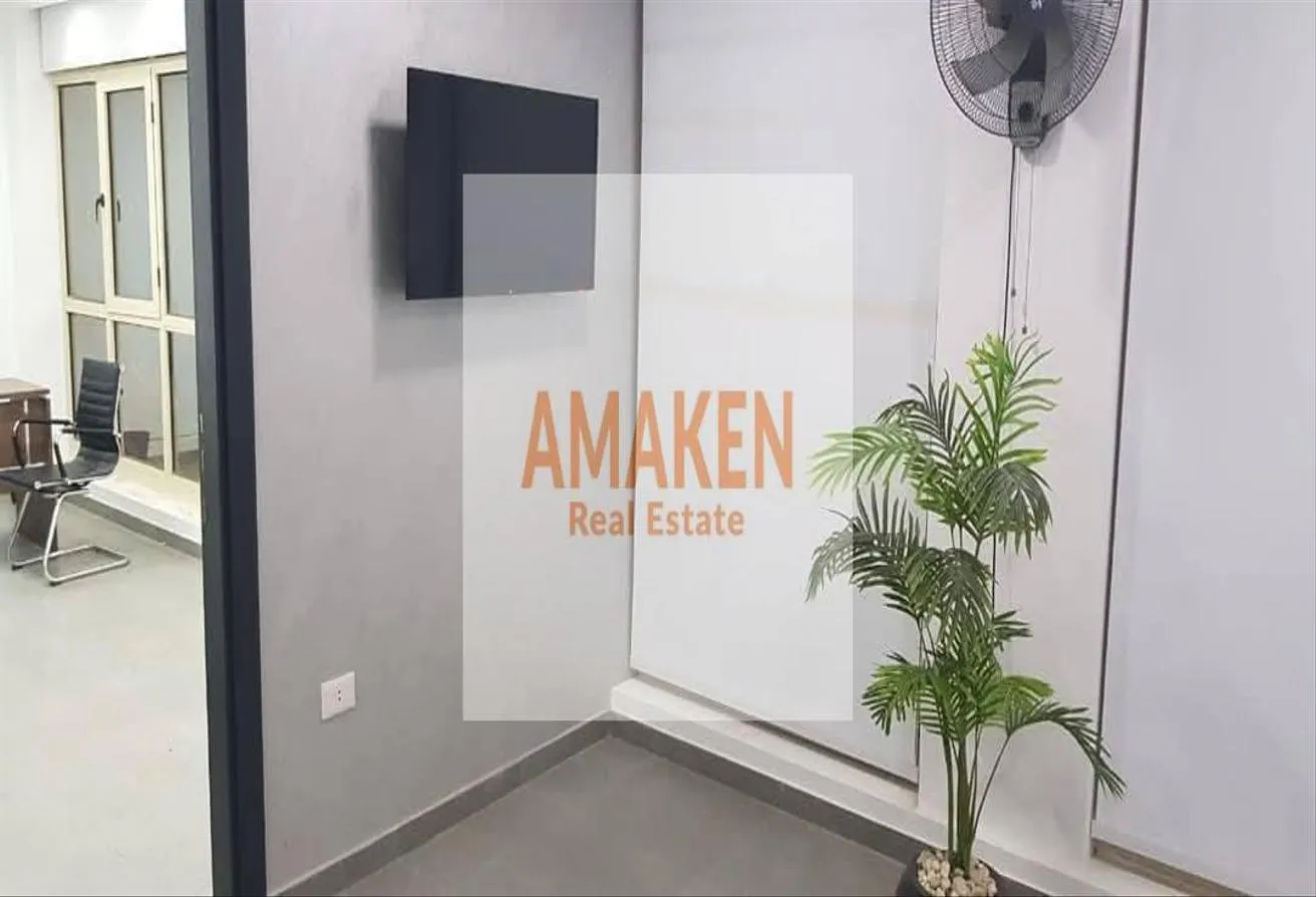 Rent in 12th District: شقه مفروشة بالمستقبل على الشارع الرئيسي مباشرة