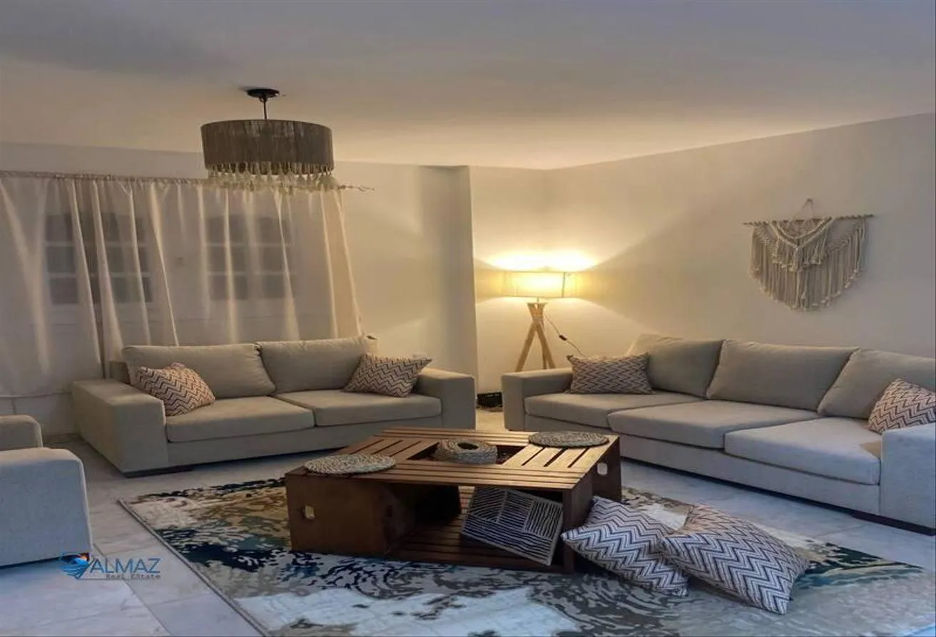 Rent in Area G: Furnished apartment for rent in South Academy (Z)