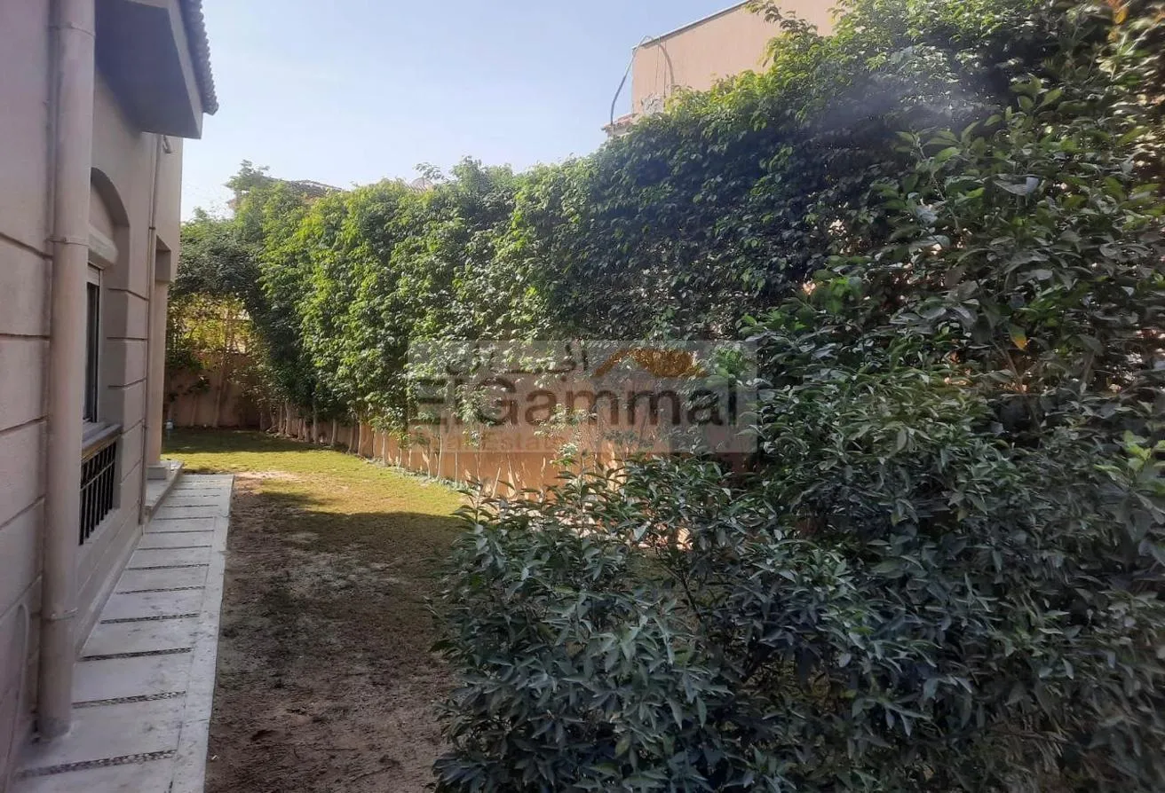 Rent in Katameya Residence: Villa for rent fully furnished Katameya residance