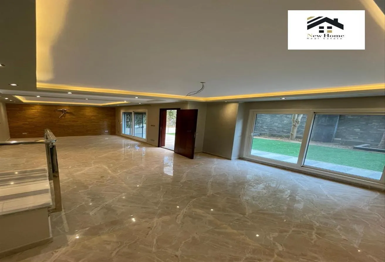 Sale in Amorada: دوبلكس 205 م + 50 م جاردن في كمبوند امورادا التجمع