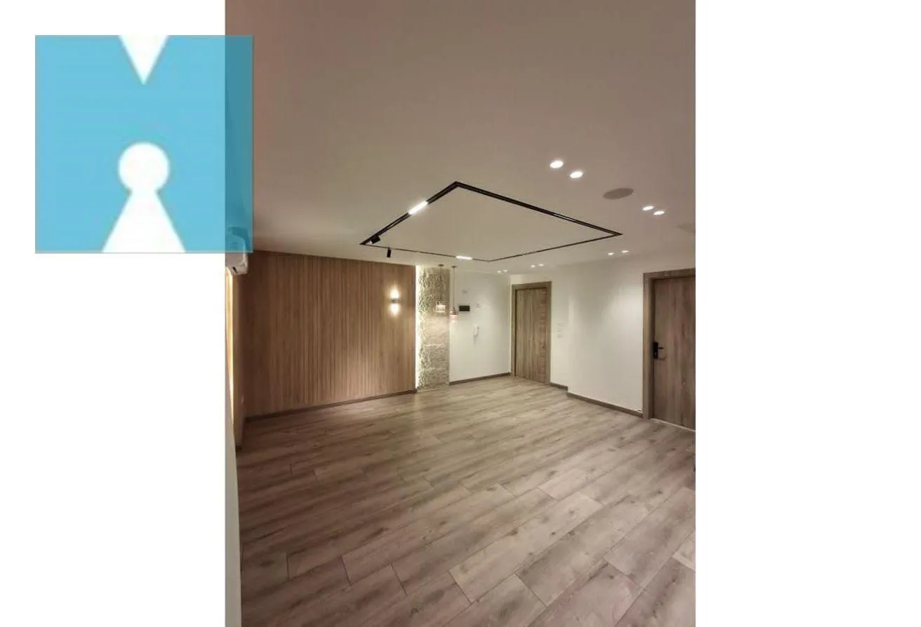 Gallery Image 14
