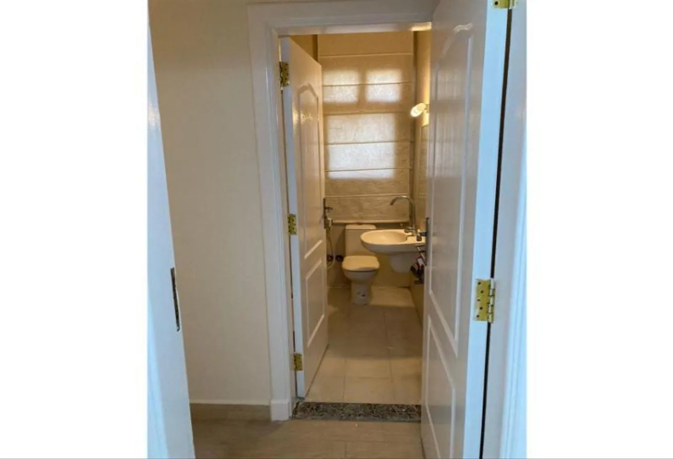 Gallery Image 10