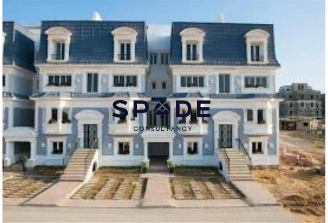 Sale in Mountain View Hyde Park: I-villa for sale very prime location in New Cairo