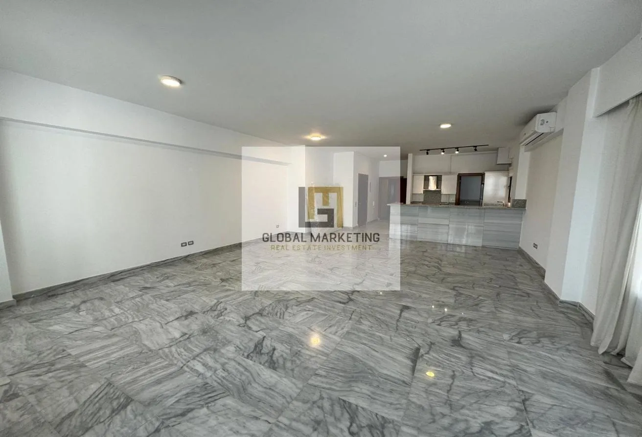 Rent in West Golf: Apartment Ground &amp; garden for rent in West Golf