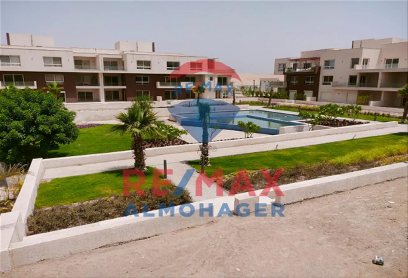 البيع في سولايا: للبيع بنتهاوس متشطب بالكامل مع إطلالة جميلة 