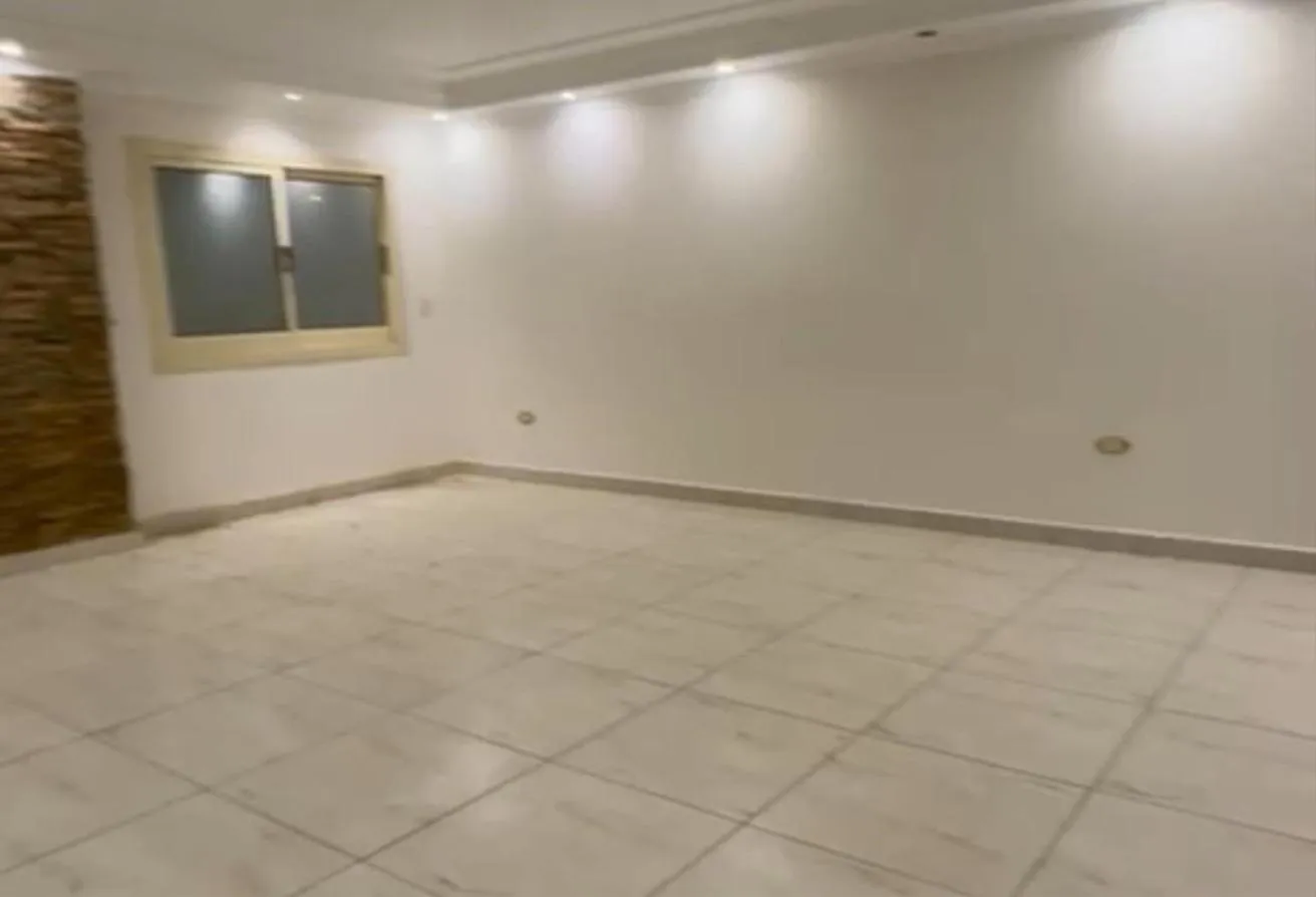 Sale in 16th District: Apartment garden fully finished, prim location