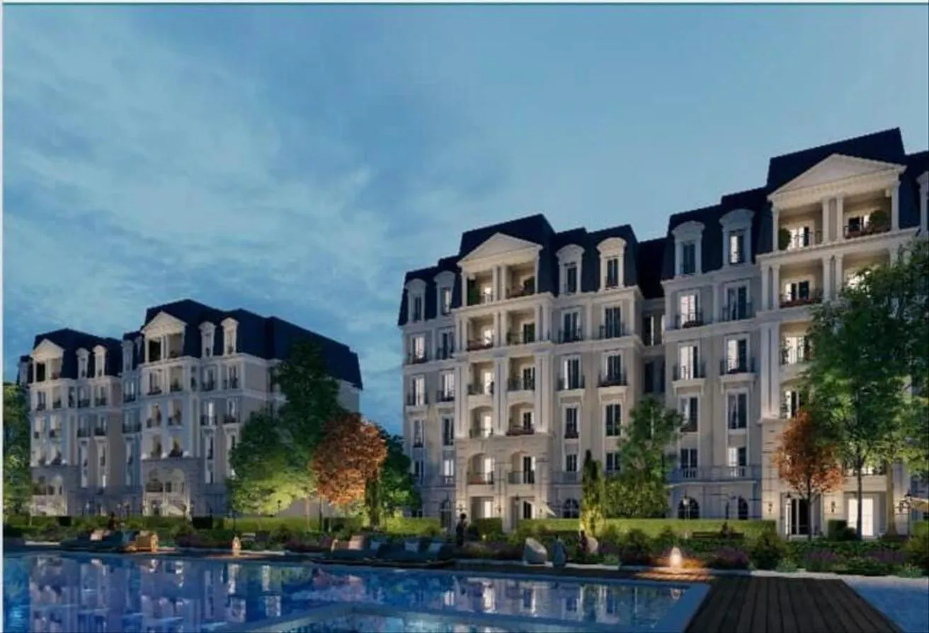 Sale in Nile Boulevard: APT 4-Room, FF, In El Tagamoa With Over 10 Years