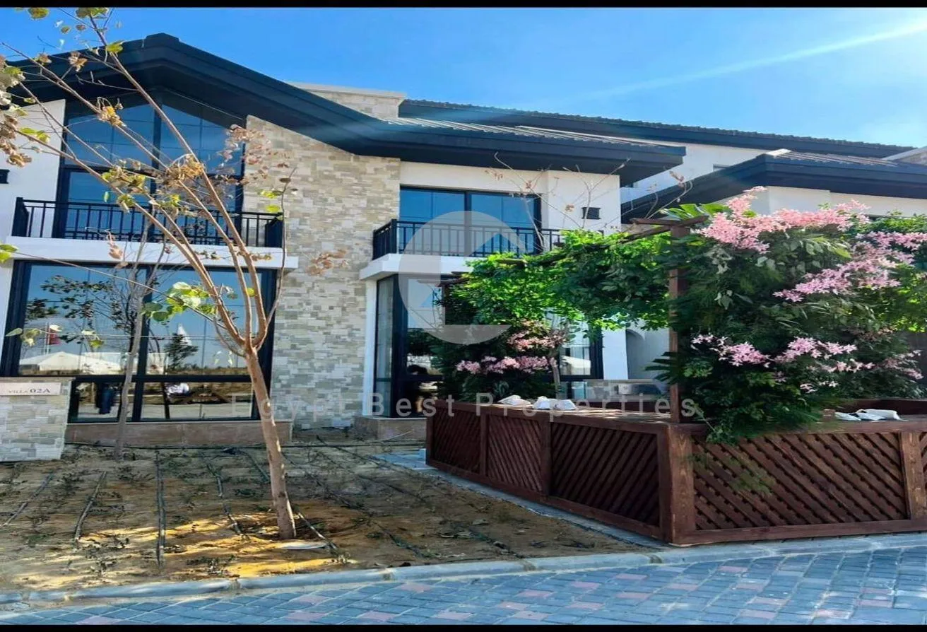 Sale in IL Bosco City: FINISHED TOWNHOUSE 2BEDS 120M LAKE VIEW _OVER 12 Y