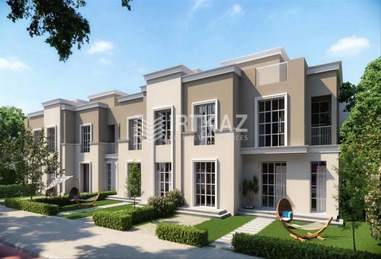 Sale in The Butterfly: Town House corner Prime Location -installment 12y