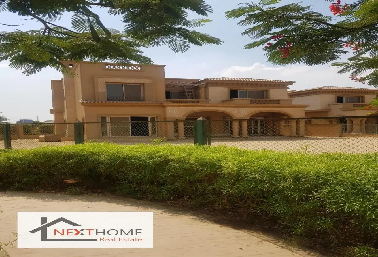 Sale in Nurai: Apartment in Nurai Compound, Golden Square