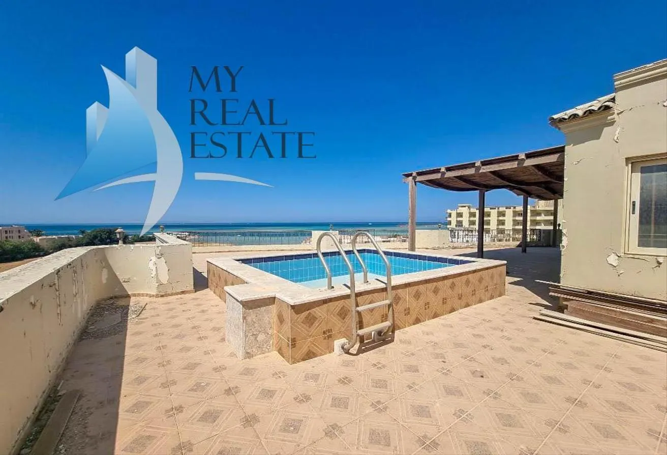Sale in El Helal: Sea view duplex with roof terrace in El Helal