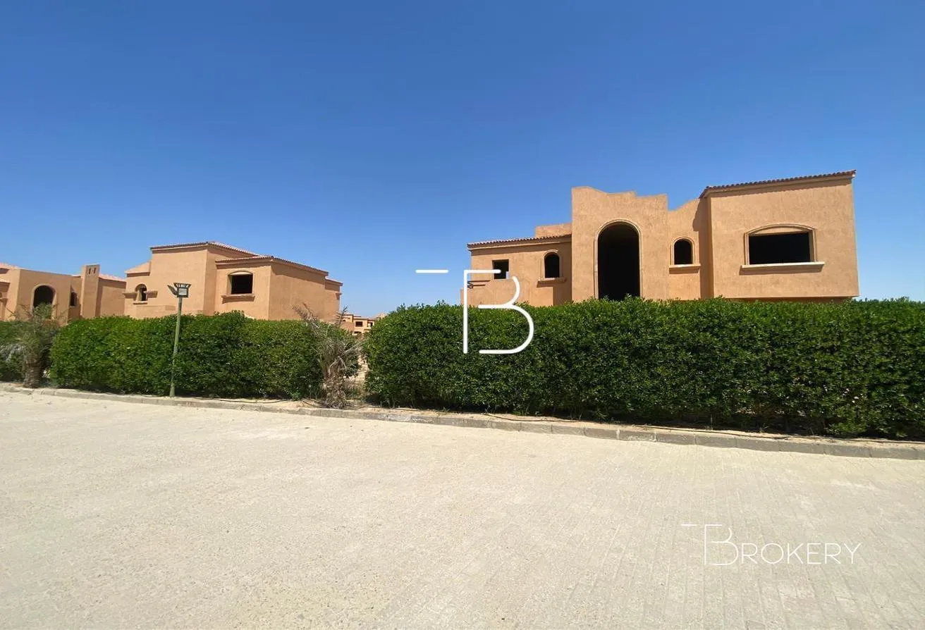 Rent in Wadi Al Nakhil: For embassies and consulates,villa for rent