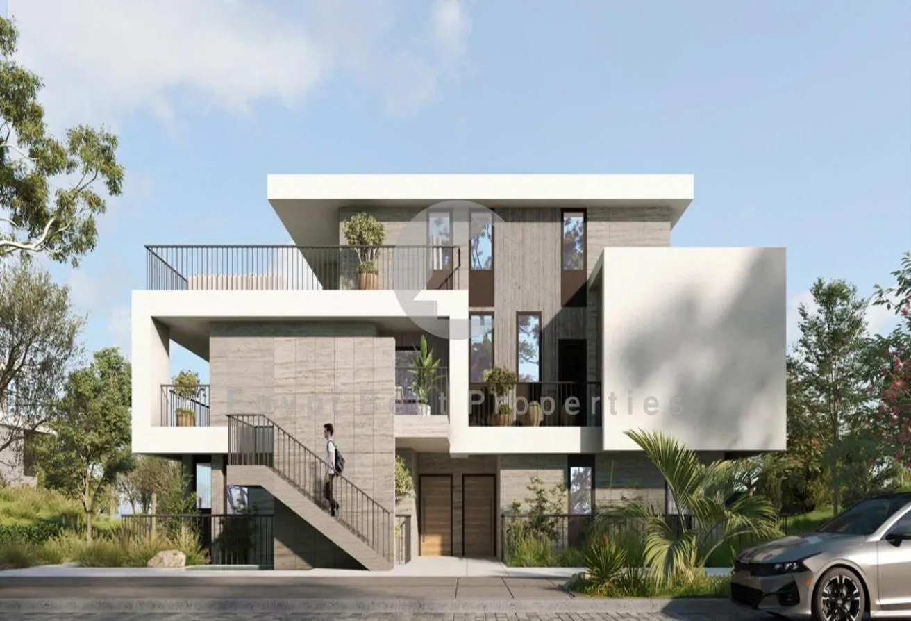 Sale in Solana: finished villa for sale in Solana West over10Y