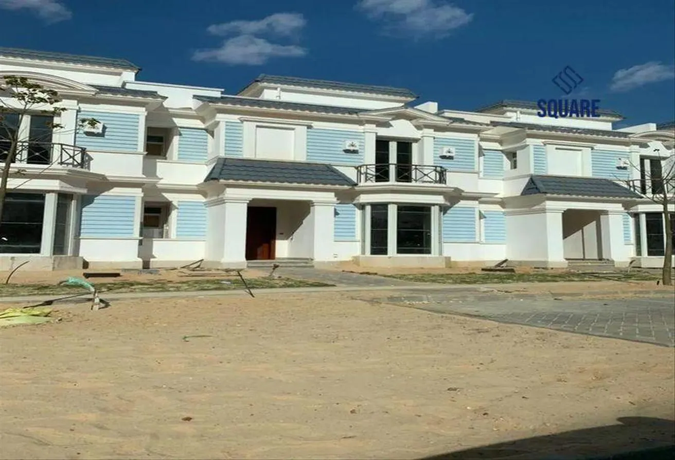 Sale in Mountain View iCity October: In Very Prime Location Resale Townhouse  Install