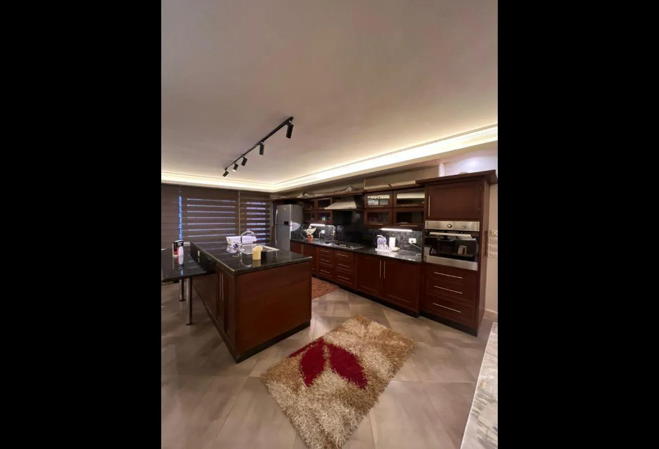 Gallery Image 11