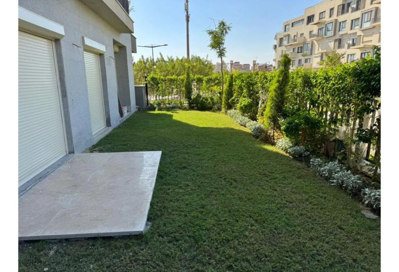 Rent in Katameya Hills: villa standalone with pool modern best view/ price