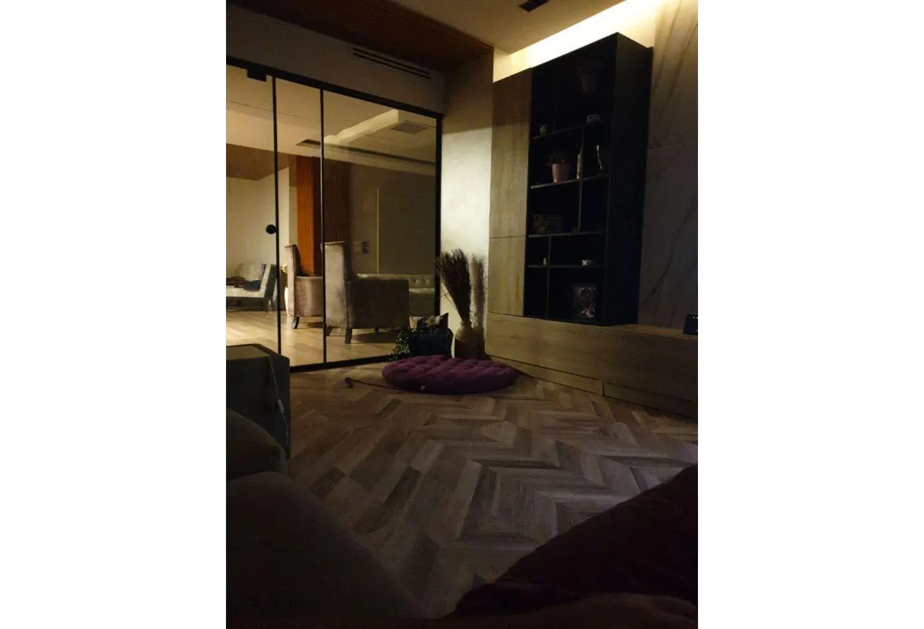 Gallery Image 6