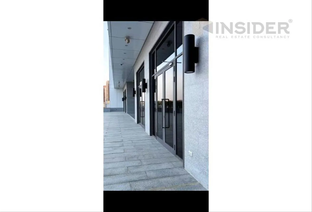 Sale in The Hub: Commercial unit for sale at the hub  by waterway
