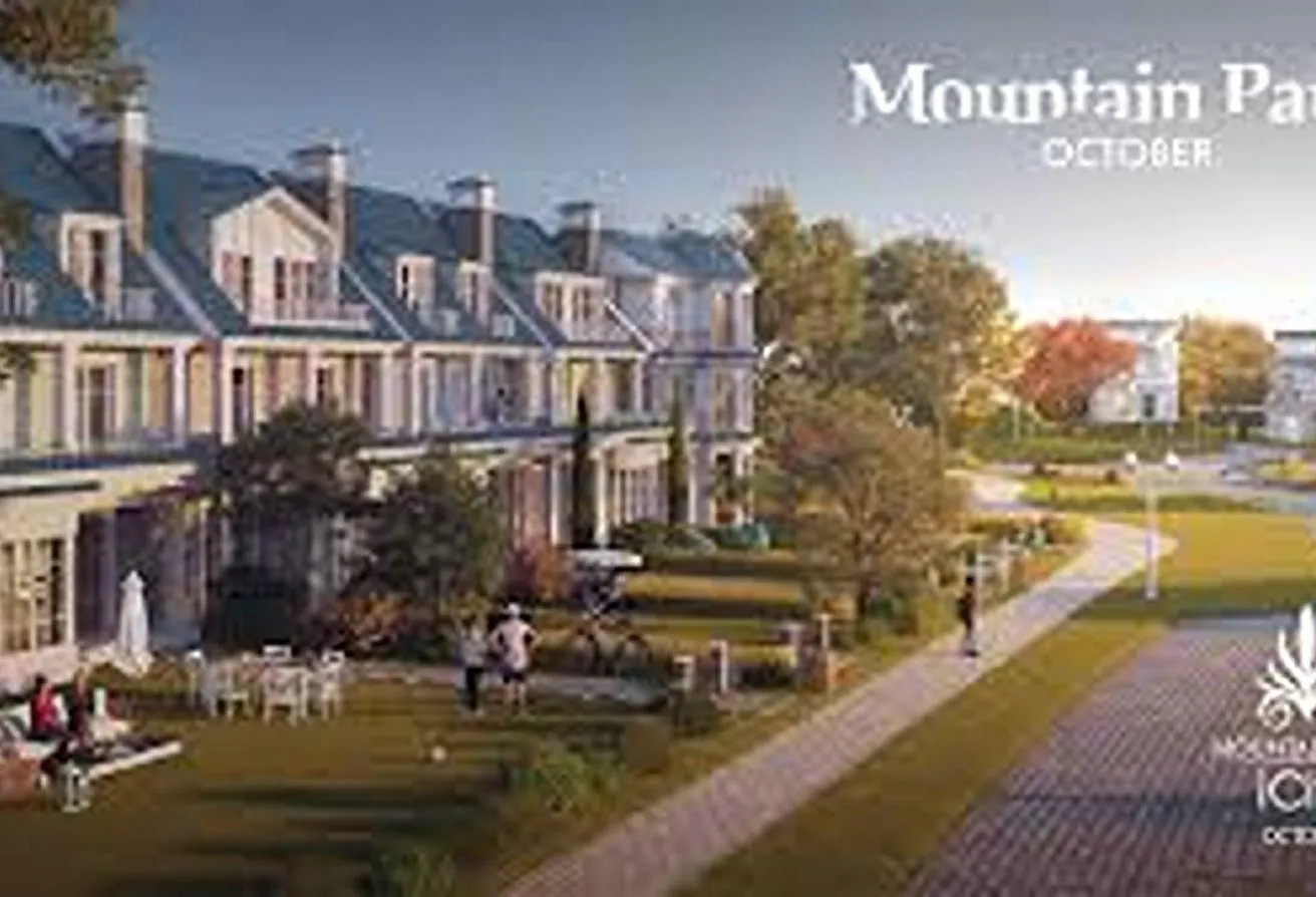 Sale in Mountain View October Park: للبيع أي فيلا جاردن 282م²كورنر فيو بول استلام فورى