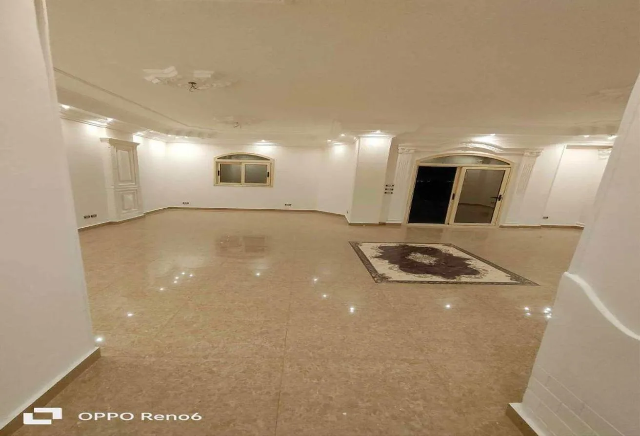 Sale in Fatma Al Sharbatly Mosque: Apartment at aspecial price in District3/4