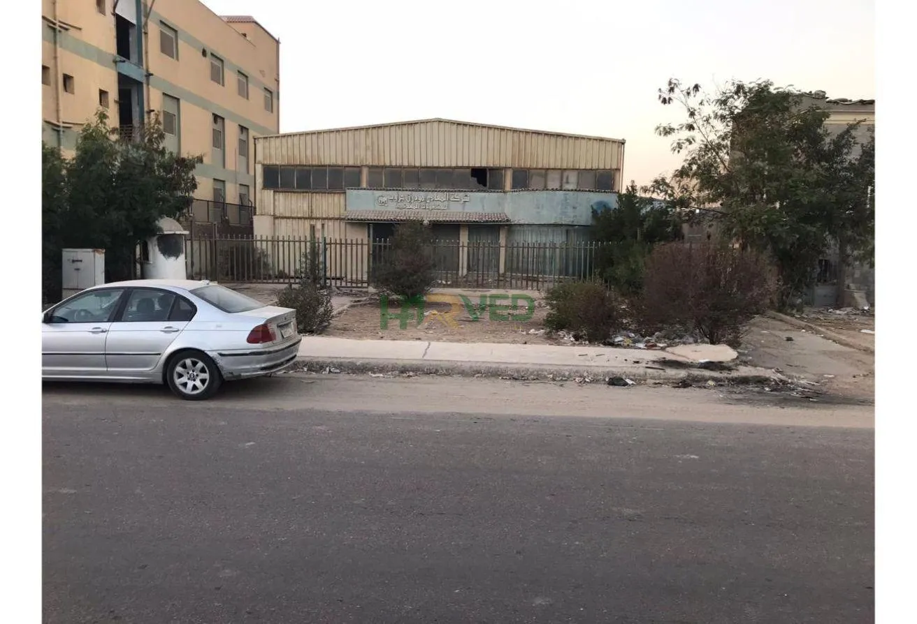 Rent in Industrial Area: Food factory for rent In an area of ​​300 m in Oct