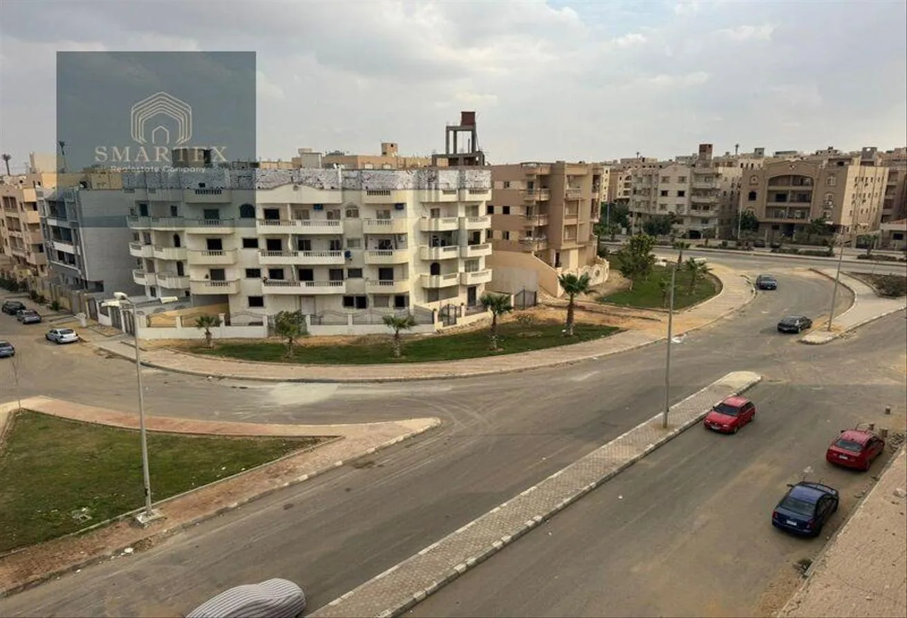 Sale in 1st Neighborhood: شقة 240 م بحري اماميه فيو حديقة كاش اوقسط حتى60شهر