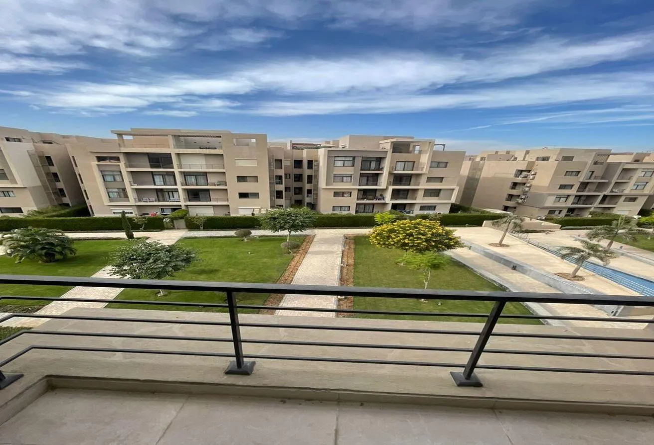 Rent in Moon Valley: Penthouse for rent in Fifth Square