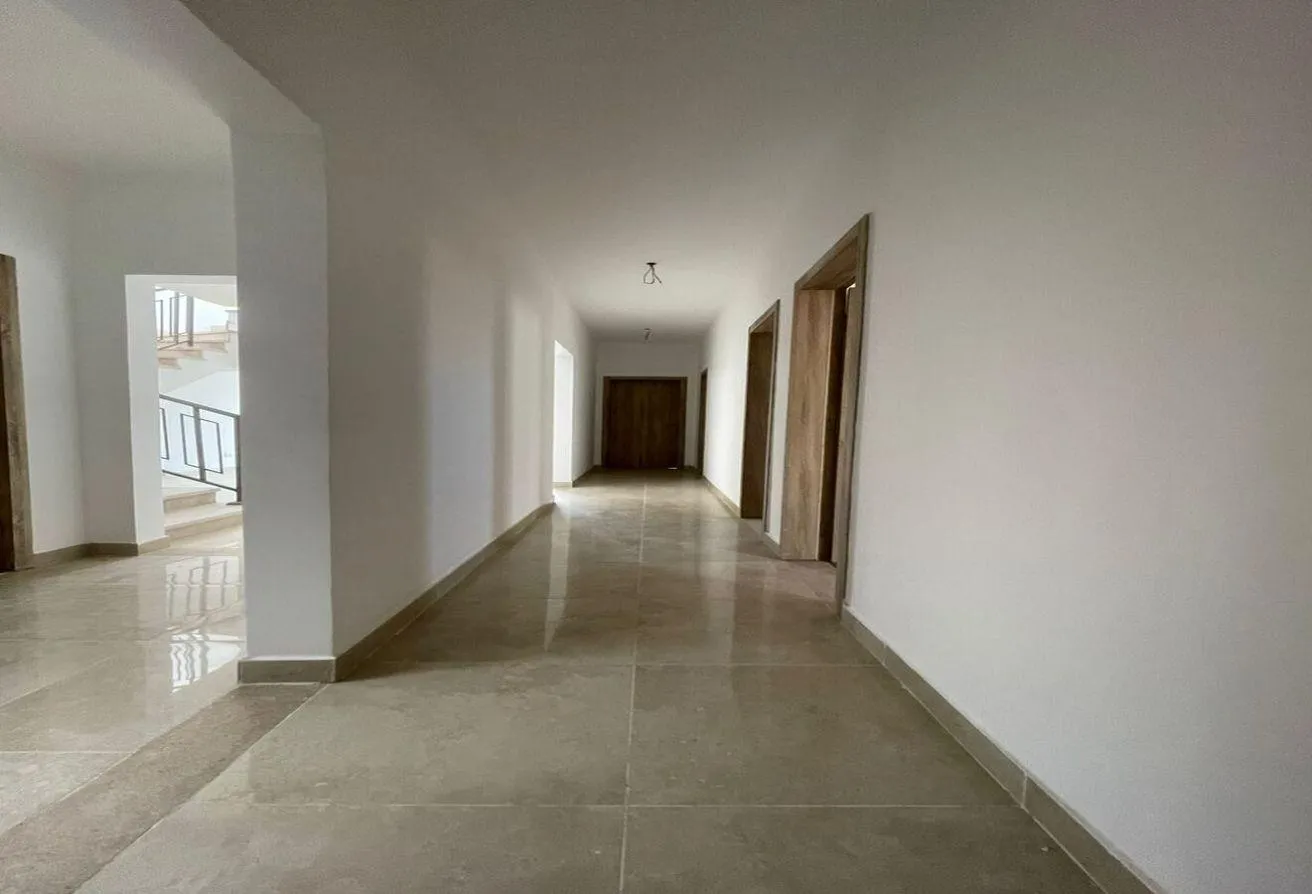 Gallery Image 9