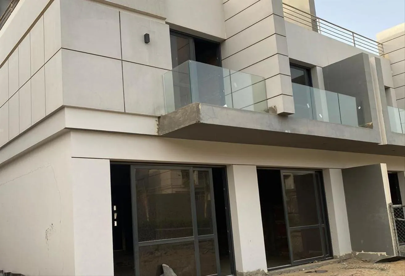 Sale in Patio Al Zahraa: Townhouse garden for sale Ready to move,