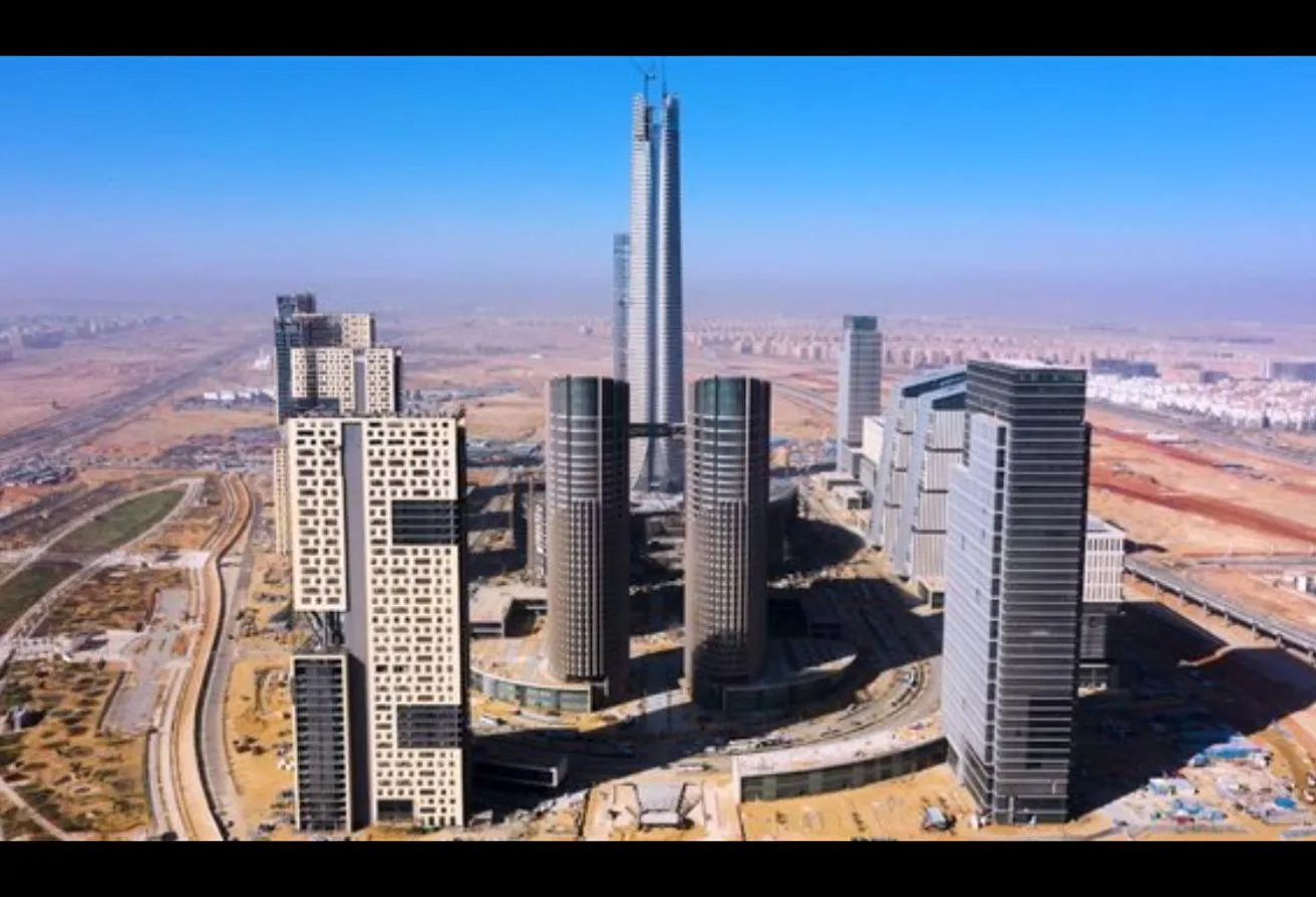البيع في برج تريتون: 280الف امتلك مكتب بعقد ايجار الزامي لمدة 9سنوات 