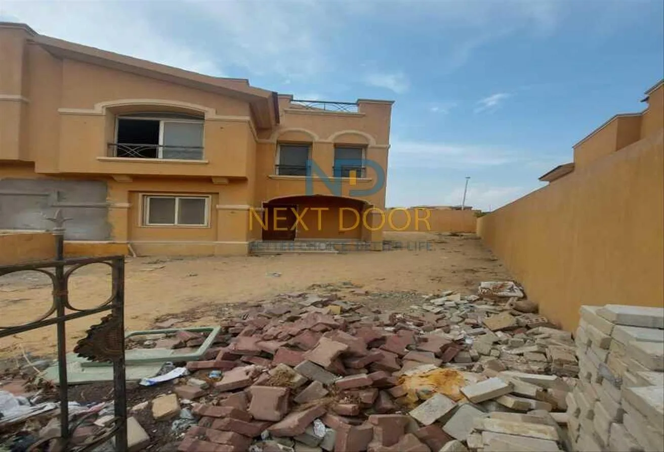 Sale in Dyar Park: Townhouse Corner in Dyar Park Best Location