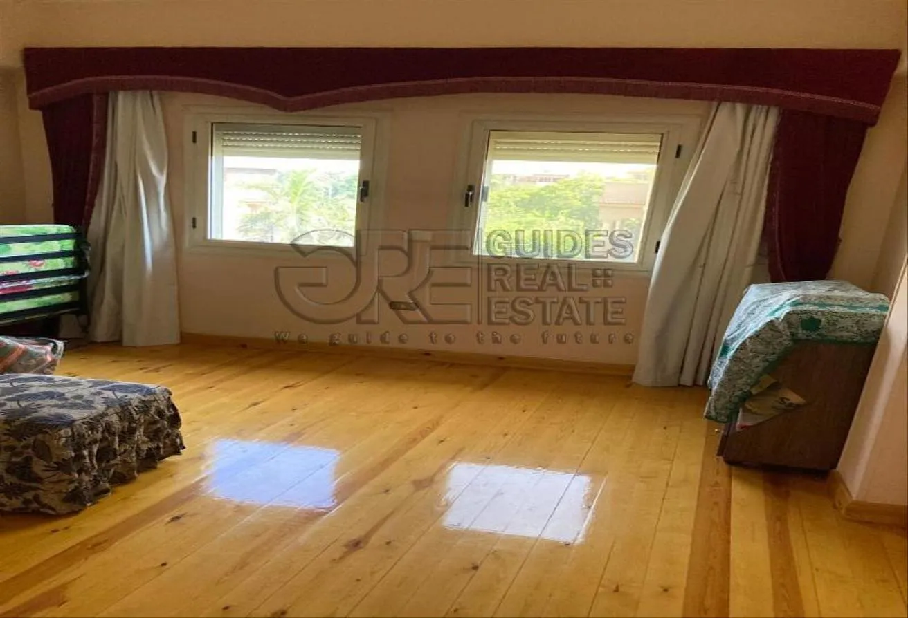 Rent in Dara Gardens: 4-bedroom townhouse, semi-furnished, with Ac`s