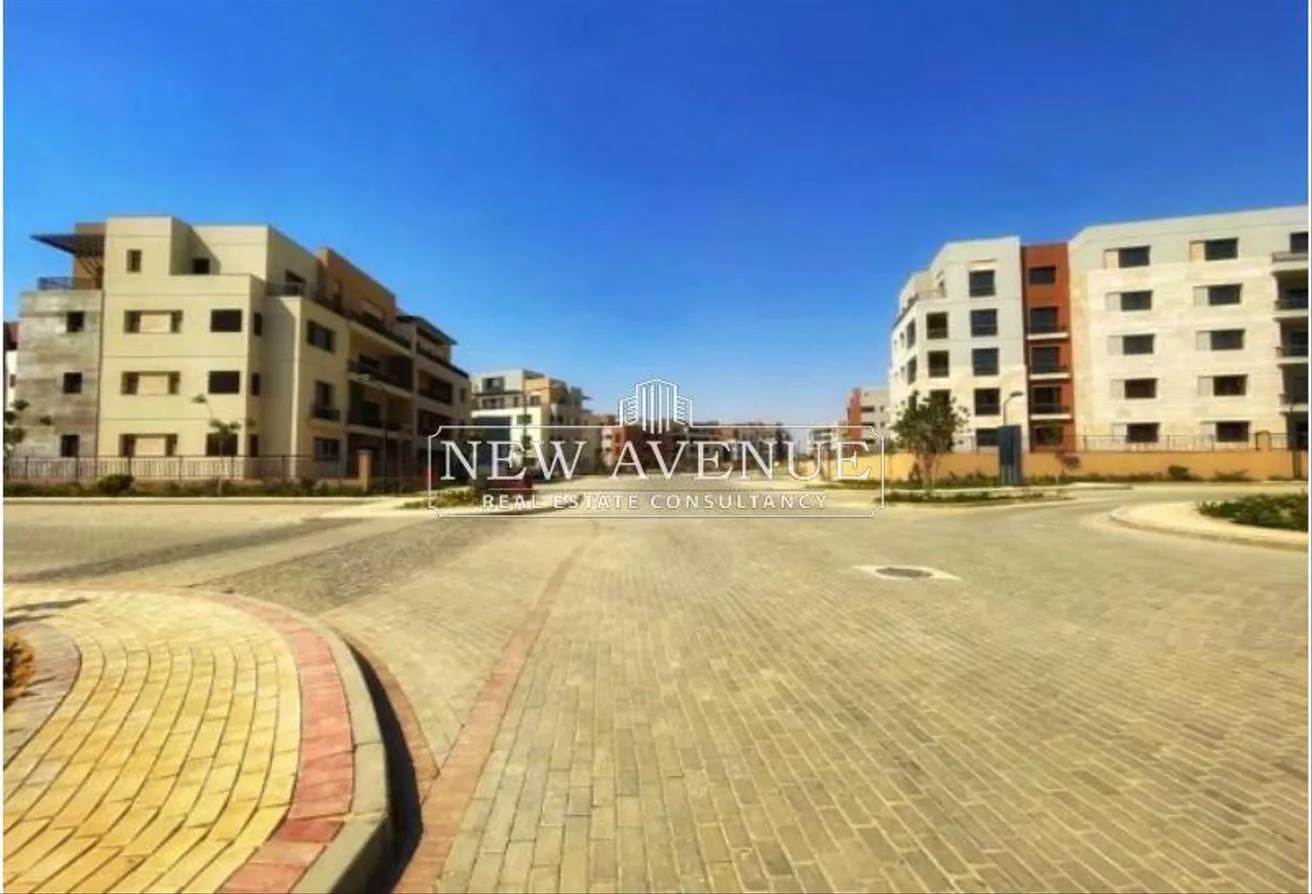 Sale in District 5 Residences: Ready to move town villa 258m with installments in District 5 New Cai