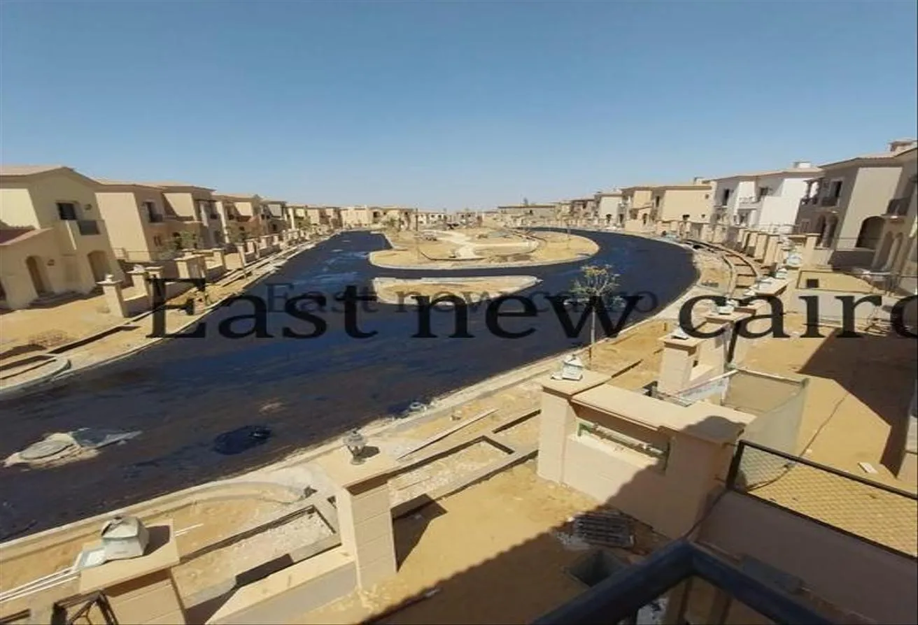 Sale in City Gate: Townhouse for sale in City Gate Settlement