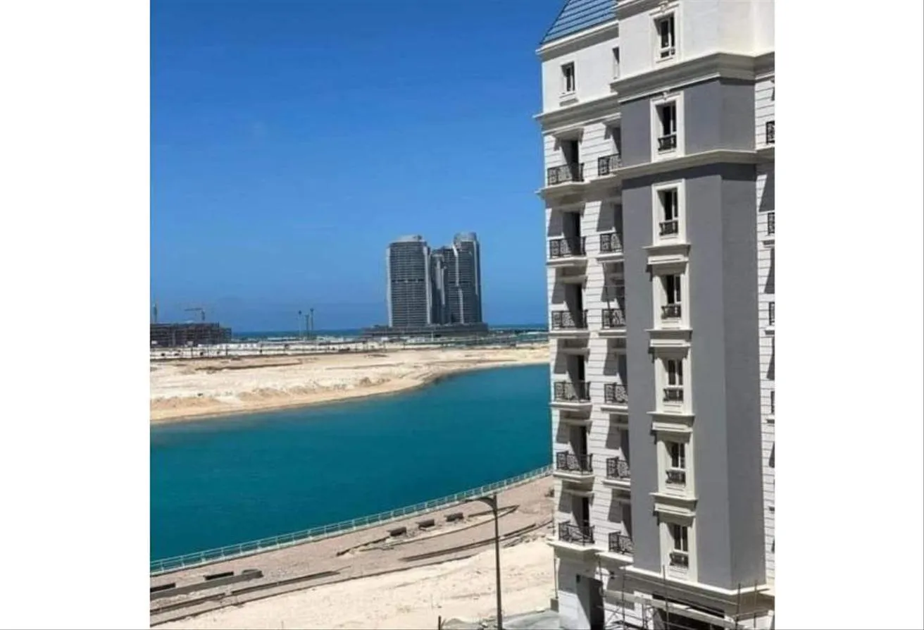 Sale in Latin District: Immediate delivery on the sea, apartment for sale